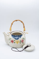 Set ceainic cu 4 cesti pictate manual, Kiyaka